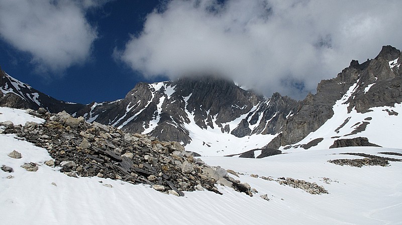 #3 La dent. : Vu sur les deux couloirs. La dent. : Vu sur les deux couloirs.