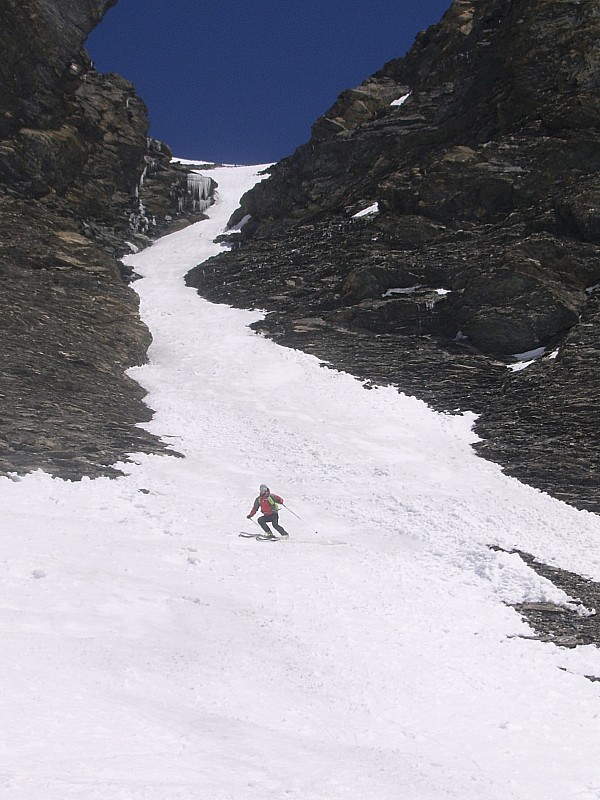 #8 gorge : avec plus de neige , le rêve !! gorge : avec plus de neige , le rêve !!