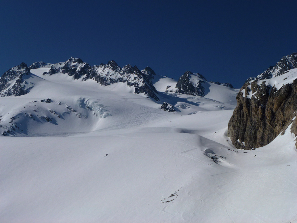 #6 Le glacier de Gébroulaz : J Le glacier de Gébroulaz : J'arrive sur les talons d'un groupe parti du refuge.