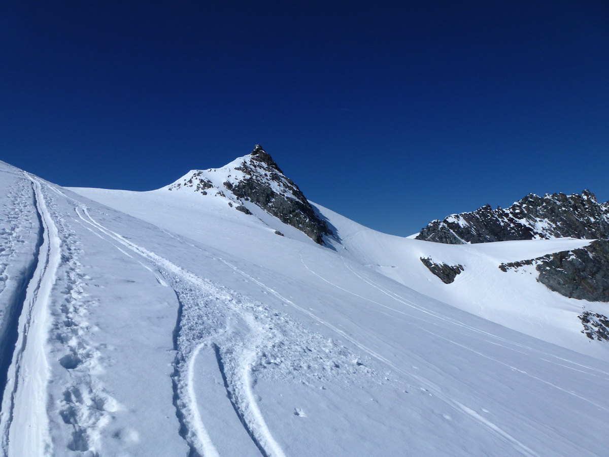 Aiguille de Polset (3531 m) : Le sommet n'est plus très loin.
