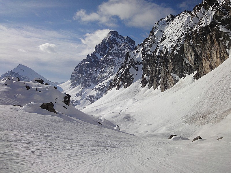 #6 Mt Viso côté italien : Mt Viso vu du refuge Giacoletti Mt Viso côté italien : Mt Viso vu du refuge Giacoletti
