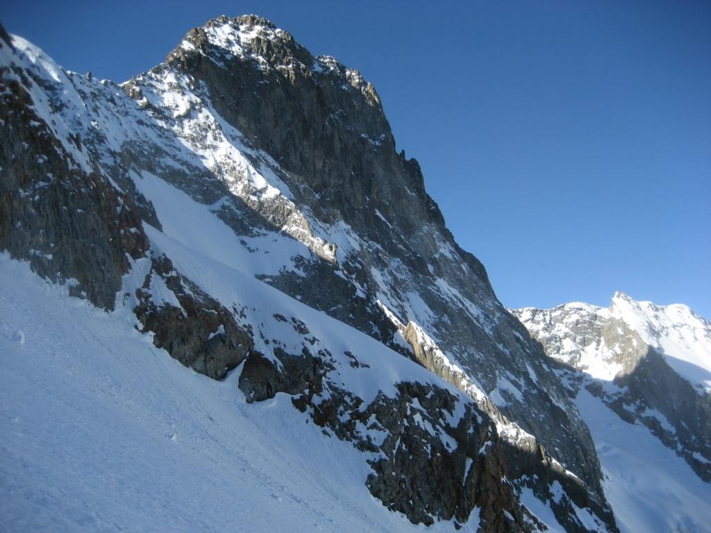#2 Point du Vallon : La Face Nord qui donne tout le cachet à cette course Point du Vallon : La Face Nord qui donne tout le cachet à cette course
