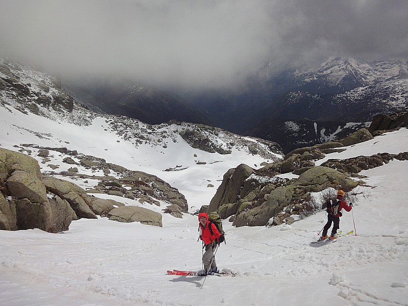 #4 Descente vers Pietra Piana : Par un petit couloir rigolo Descente vers Pietra Piana : Par un petit couloir rigolo