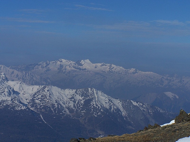Mont Brequin : Les grandes Rousses et l'Etendard vu du colde la vallée étroite.