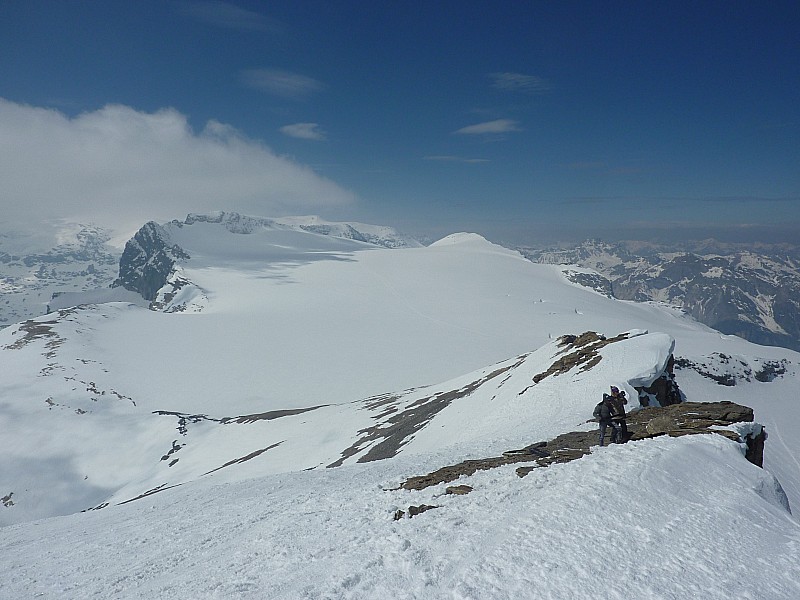 #12 Au sommet : Le Mont Pelve Au sommet : Le Mont Pelve