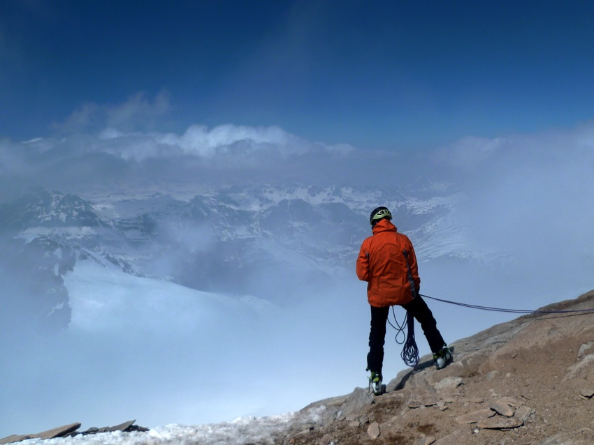 #9 Merci pour la corde : On ne va pas trainer , çà se bâche Merci pour la corde : On ne va pas trainer , çà se bâche