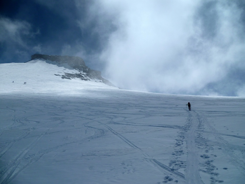 #7 Le sommet : Léger débordement venu d Le sommet : Léger débordement venu d'Italie