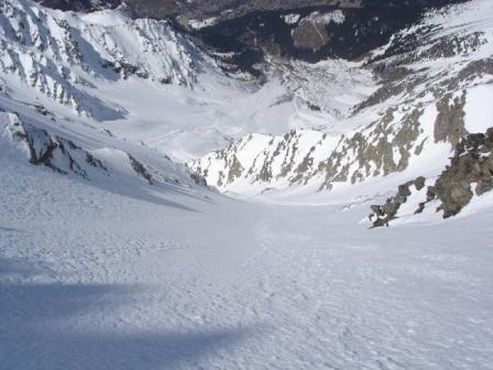 #4 Au milieu, la pente diminue : Qulle mauvaise neige :-))) Au milieu, la pente diminue : Qulle mauvaise neige :-)))