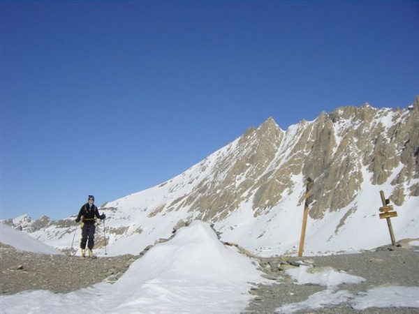 #1 Col de la Gypière : Arrivée de Christi.
Les sommets et cols de haute Ubaye ont été bien balayés Col de la Gypière : Arrivée de Christi.
Les sommets et cols de haute Ubaye ont été bien balayés