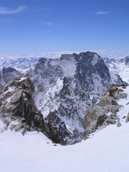 #3 lorry : la brèche Lorry le sommet n lorry : la brèche Lorry le sommet n'est plus très loin...