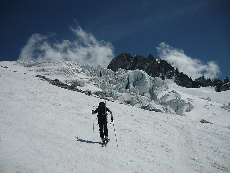 #4 col du Tour Noir : ça ce dégage en montant et la neige n col du Tour Noir : ça ce dégage en montant et la neige n'est pas trop transformée malgré l'heure(12h00)