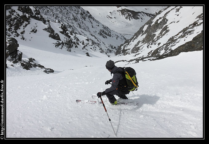 #20 En haut du couloir : Pierre en haut du couloir avant de traverser à gauche dans l En haut du couloir : Pierre en haut du couloir avant de traverser à gauche dans l'axe.