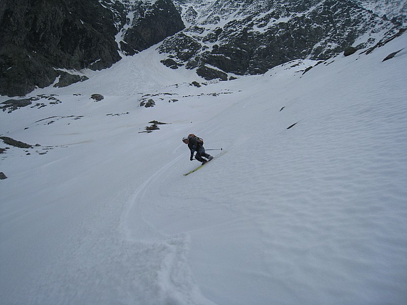 #21 Combes : Sous le couloir, bonne moquette jusqu Combes : Sous le couloir, bonne moquette jusqu'à 2200m.