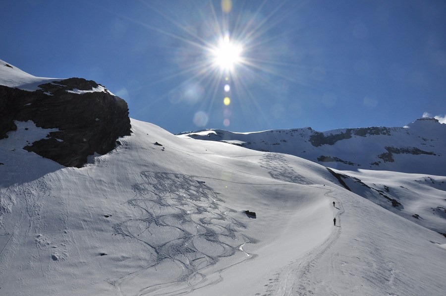 Baseï : Sur les rails, en direction du  col de la Nivolettaz