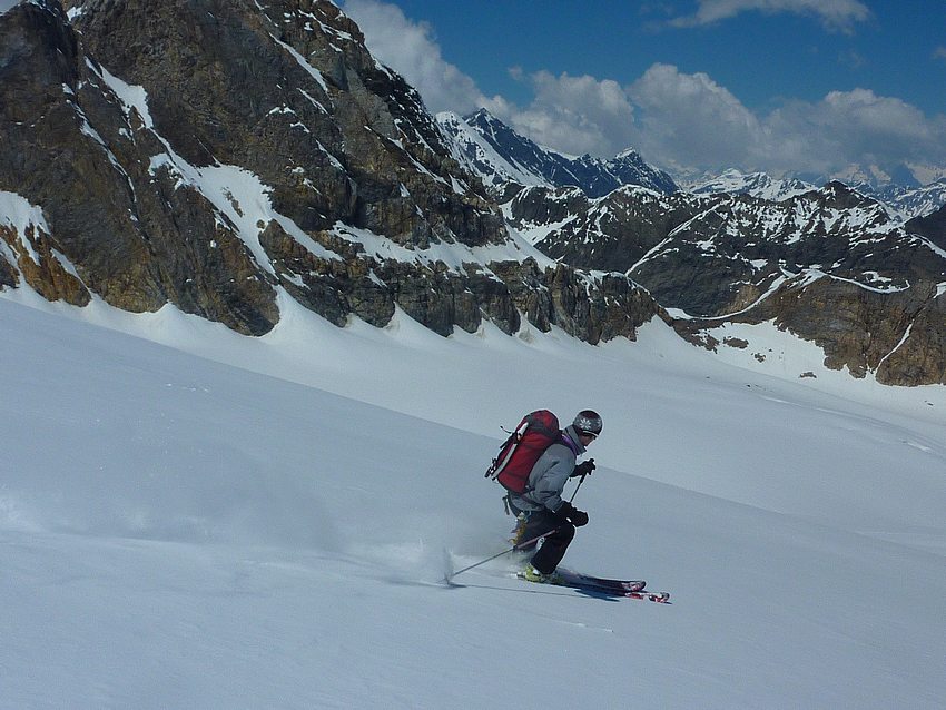 Bazel : Glacier de la Tsantaleina