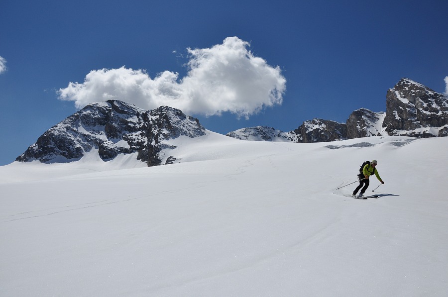 #17 Glacier de Tsanteleina : Tempête de ciel bleu sur neige eclatante Glacier de Tsanteleina : Tempête de ciel bleu sur neige eclatante