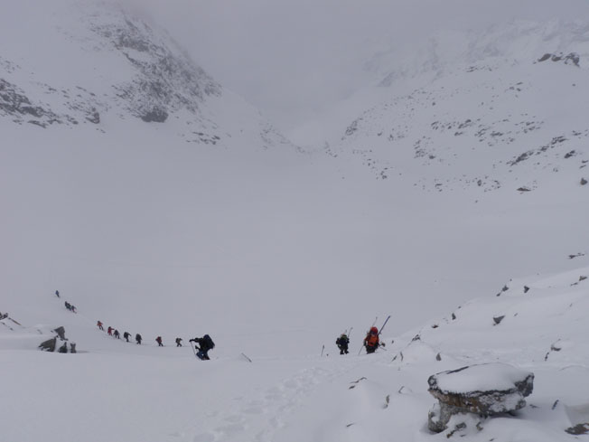 #55 arrivée au col de Teleccio : se déchausser avant d arrivée au col de Teleccio : se déchausser avant d'entrer