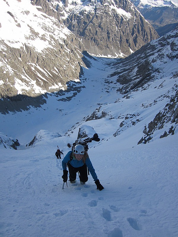 #2 Couloir Nord Rauche Faurio : Le soleil se lève... Couloir Nord Rauche Faurio : Le soleil se lève...