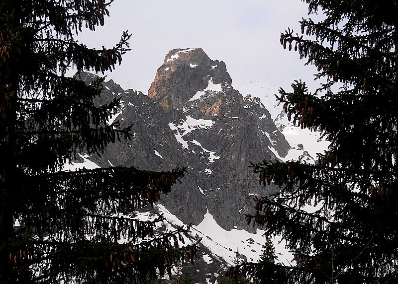 #5 lever de soleil : Lever de soleil sur les rochers de l lever de soleil : Lever de soleil sur les rochers de l'eveque