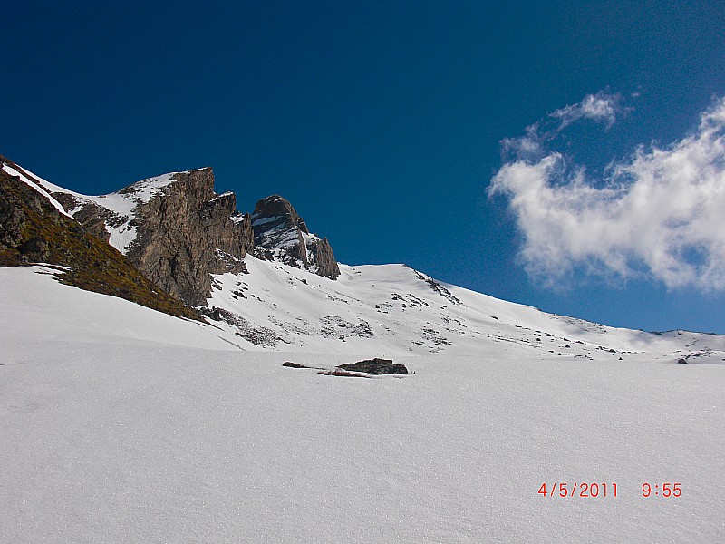 #4 Descente italienne... : encore un peu dure, la neige, mais remontée humide au col... Descente italienne... : encore un peu dure, la neige, mais remontée humide au col...