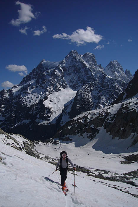 #1 Montée au refuge : Montée au refuge du glacier blanc. Montée au refuge : Montée au refuge du glacier blanc.