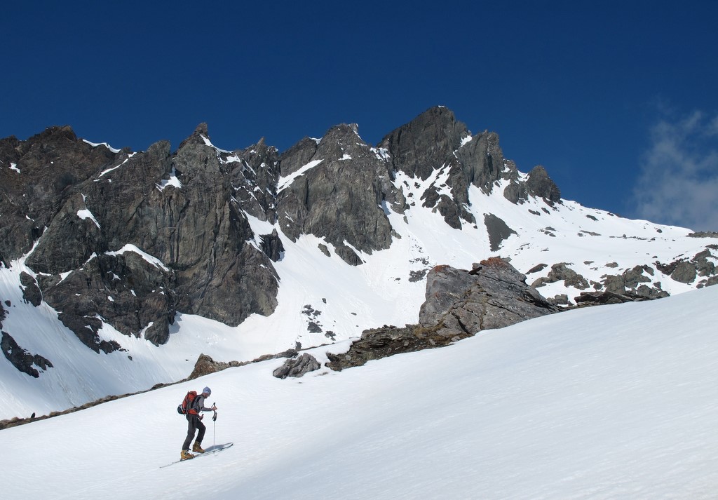 #10 Le Vallon des Prises : Sous la Roche Noire Le Vallon des Prises : Sous la Roche Noire