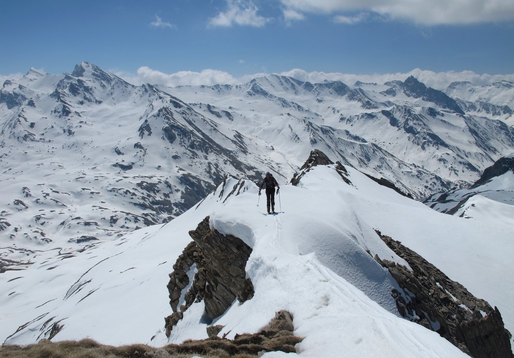 #12 Arrivée au point 3056m... : ...entre les cols N et S du Cristillan Arrivée au point 3056m... : ...entre les cols N et S du Cristillan