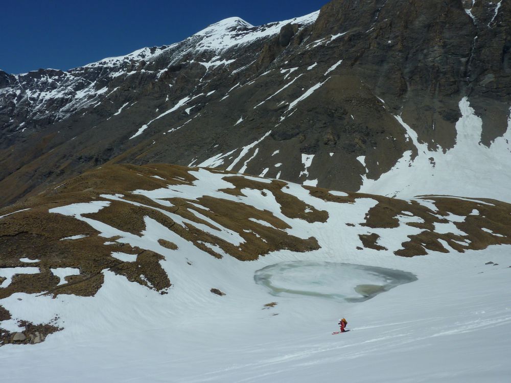 #24 Delle : à hauteur du lac Clair, la Pointe de Ronce surveille Delle : à hauteur du lac Clair, la Pointe de Ronce surveille