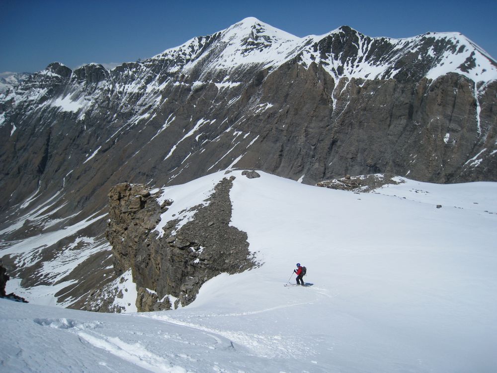 Couloir NW du Glacier : celui là passe... mais faut voir dans quelles conditions !