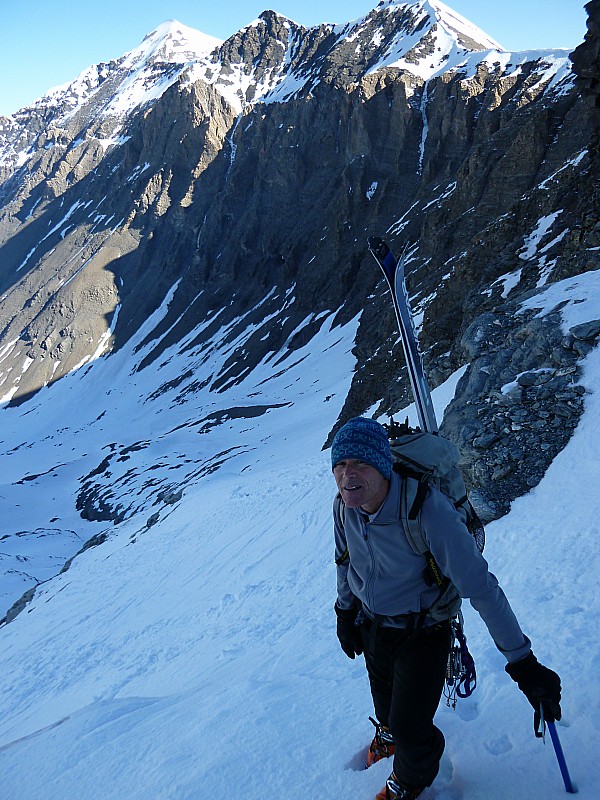 #3 sortie du couloir du Lamet : au loin, la pointe de Ronce, c sortie du couloir du Lamet : au loin, la pointe de Ronce, c'est là-haut qu'on va!!!