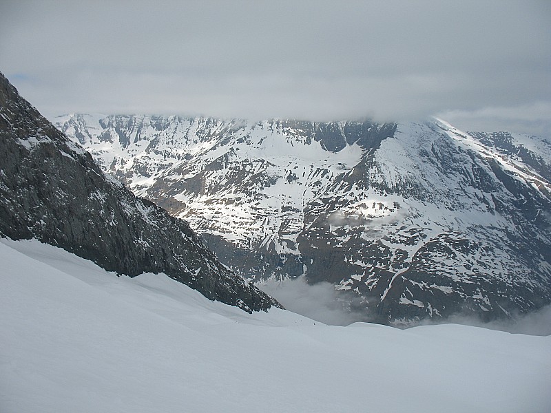 #1 Col de la Bessanèse : Le plafond nuageux s Col de la Bessanèse : Le plafond nuageux s'épaissit !