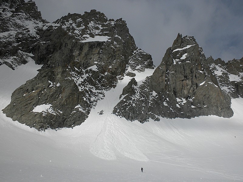 #8 cissou en approche : le couloir n cissou en approche : le couloir n'a qu'à bien se tenir....