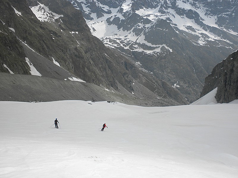 #15 contraste : sur le bas du glacier .... contraste : sur le bas du glacier ....