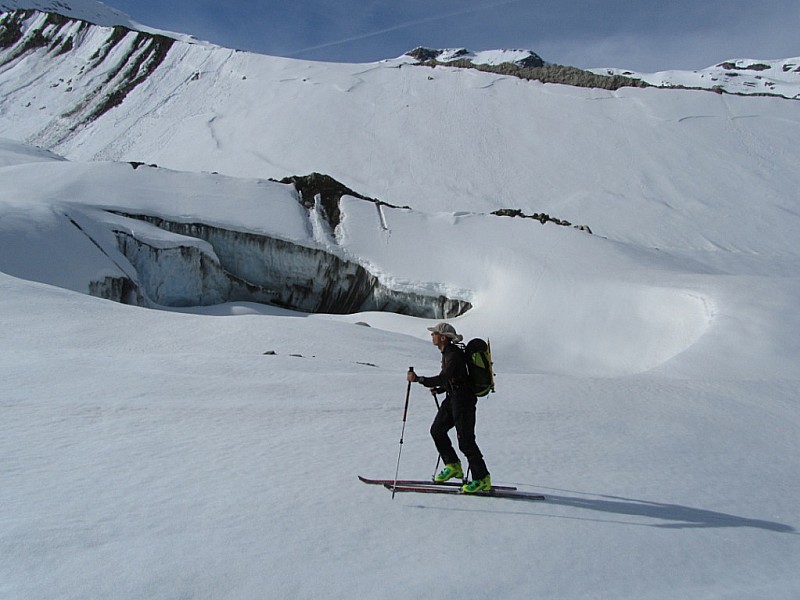 #1 Grandes Rousses : 1 crevasse à éviter et on l Grandes Rousses : 1 crevasse à éviter et on l'a fait!