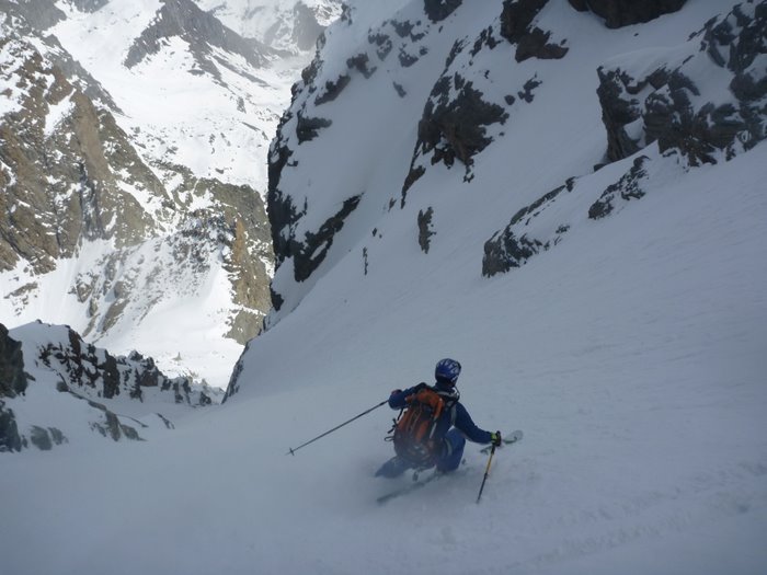 #11 Viso : Pour ceux qui avaient de doutes le confirme : le central avec 40 de poudre c Viso : Pour ceux qui avaient de doutes le confirme : le central avec 40 de poudre c'est une belle descente