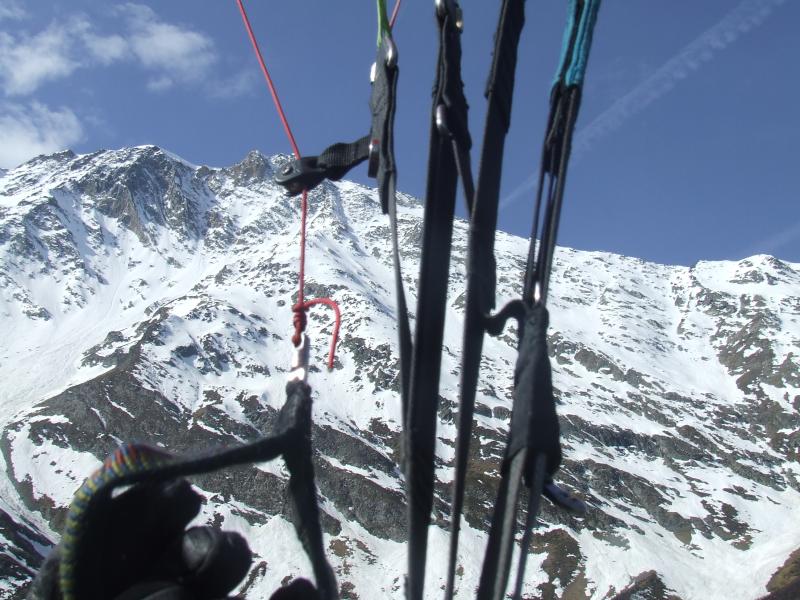 #10 Col du midi de Bellecote : le soleil tape comme un cinglé dans les pentes N du col. Je crois qu Col du midi de Bellecote : le soleil tape comme un cinglé dans les pentes N du col. Je crois qu'on a bien fait de partir