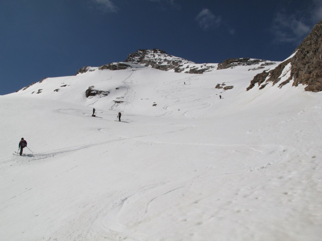 #14 A l A l'aplomb du sommet : Descente directe sous le col