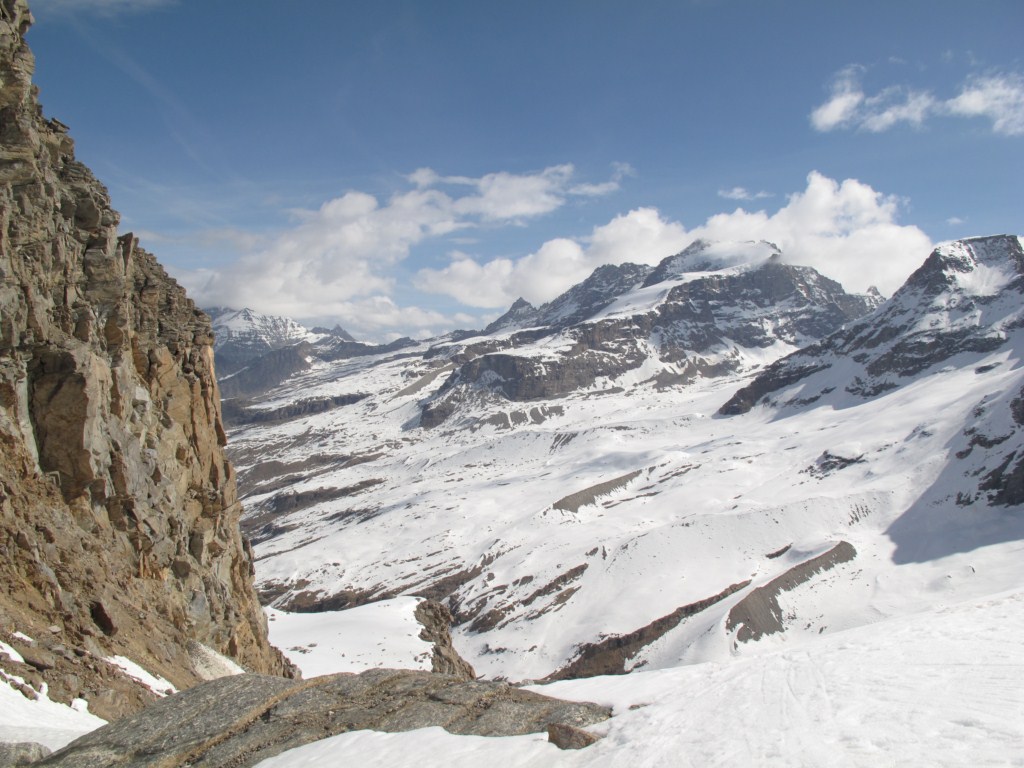 #13 Le col 3124 : Vue NE sur le Grand Paradis et l Le col 3124 : Vue NE sur le Grand Paradis et l'état de l'enneigement