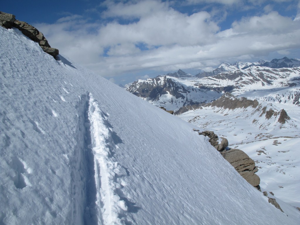 #9 J J'arête de tracer : L'éperon de la Punta Foura est bien enneigé et cela devient pas mal raide et un peu expo