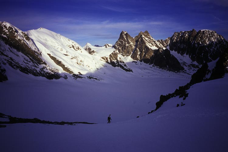#5 Col du Mont Brûlé : arivée au soleil à 7h Col du Mont Brûlé : arivée au soleil à 7h