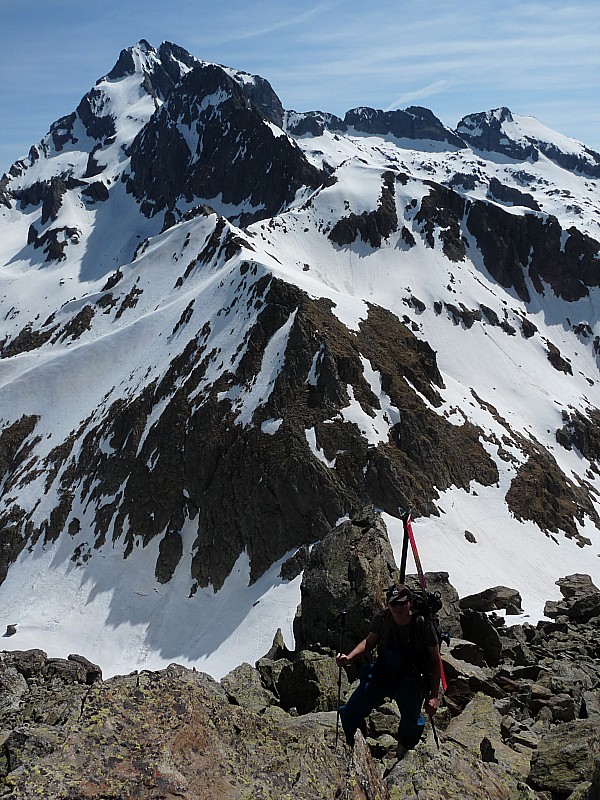 #10 Thierry. : Devant la Cime Est,le St-Robert et le Gélas et sa face NO. Thierry. : Devant la Cime Est,le St-Robert et le Gélas et sa face NO.