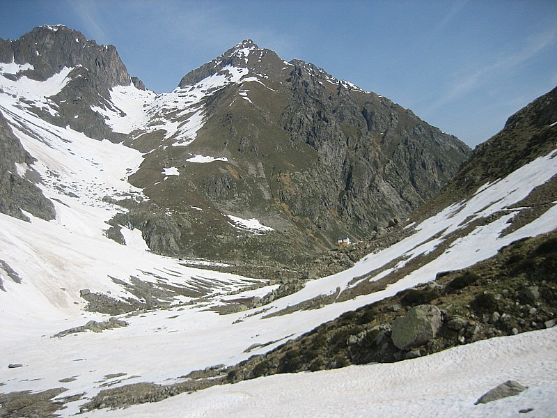#11 presque en bas : Refuge au fond .. presque en bas : Refuge au fond ..