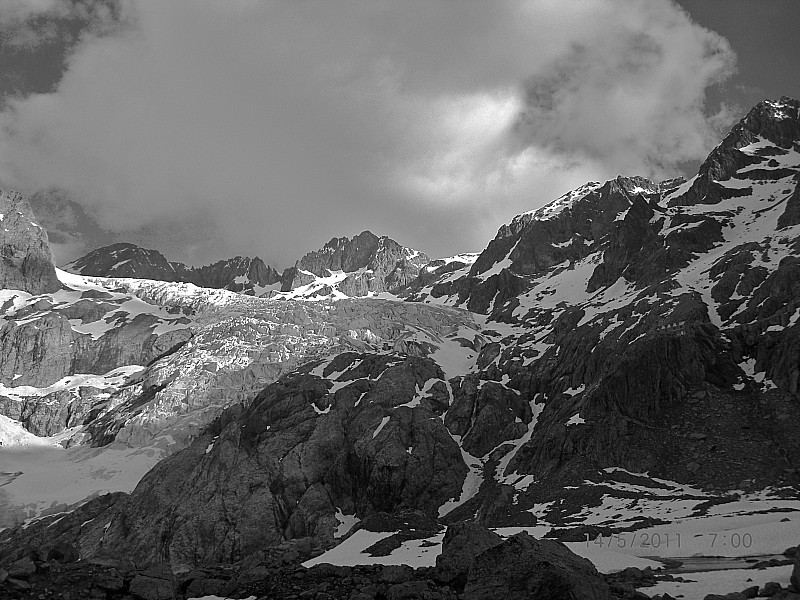 #3 Vers le refuge du glacierblanc : peu de neige... Vers le refuge du glacierblanc : peu de neige...