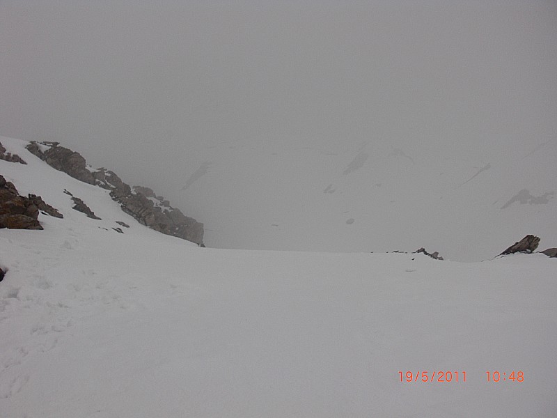 #2 Le haut de l Le haut de l'écharpe, : et le petit pas sur la gauche, on dirait pas comme ça...mais...