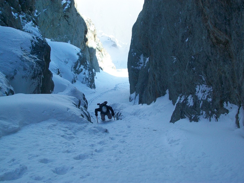 #12 Mont Viso : Le ressaut du Coolidge supérieur. Pour passer skis aux pieds, faire un petit tout droit sur la rampe à droite... ça paaaaaaaaaaaaaaaaaaaaaaaaaasse ! Mont Viso : Le ressaut du Coolidge supérieur. Pour passer skis aux pieds, faire un petit tout droit sur la rampe à droite... ça paaaaaaaaaaaaaaaaaaaaaaaaaasse !