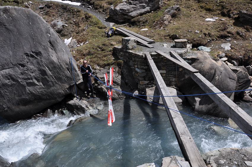 Tyrolienne : Aventure Parc à Bezzi