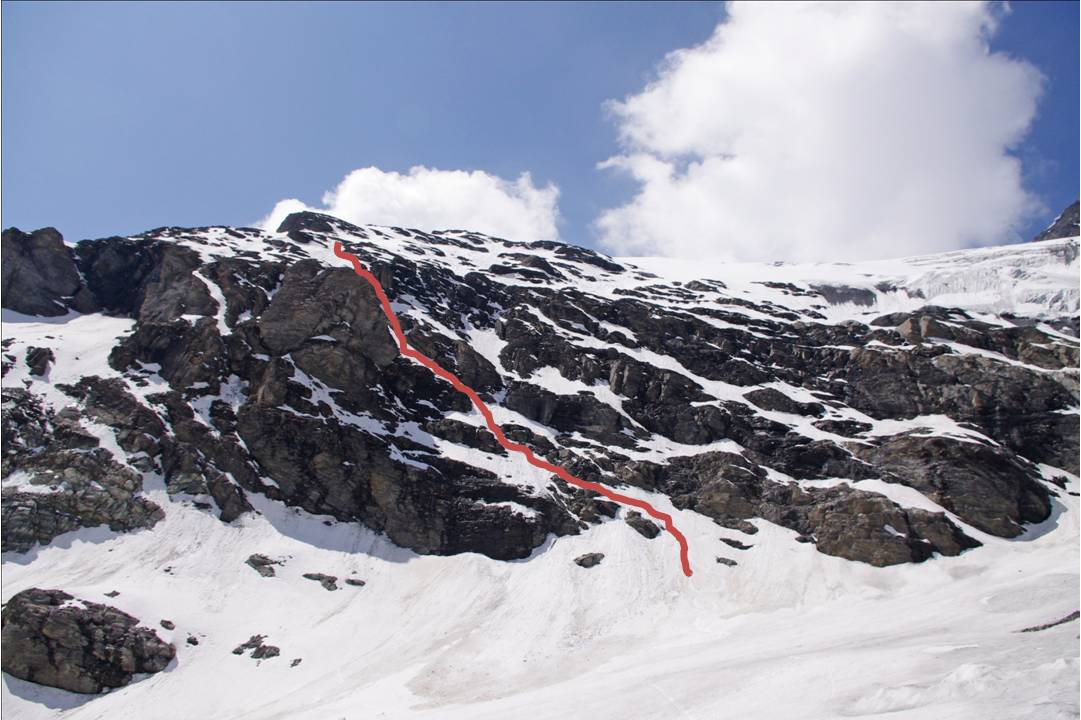 #10 Le Crux: réponse du quizzz : Le Crux des Plattes... itinéraire de descente le plus sécurit, en se protegeant du vide par un couloir NW appuyé contre le rognon rocheux central. Le Crux: réponse du quizzz : Le Crux des Plattes... itinéraire de descente le plus sécurit, en se protegeant du vide par un couloir NW appuyé contre le rognon rocheux central.