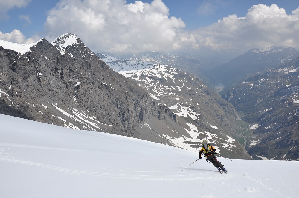 #24 Plattes des Chamois : Le Valgrisenche s Plattes des Chamois : Le Valgrisenche s'ouvre sous les spatules