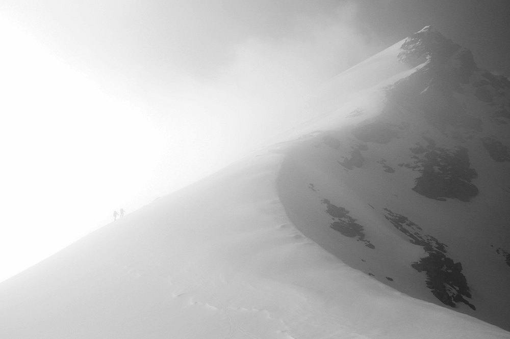 Nebbia italienne : Cueillis par la Nebbia au col des Mines, on craint pour la suite des opérations