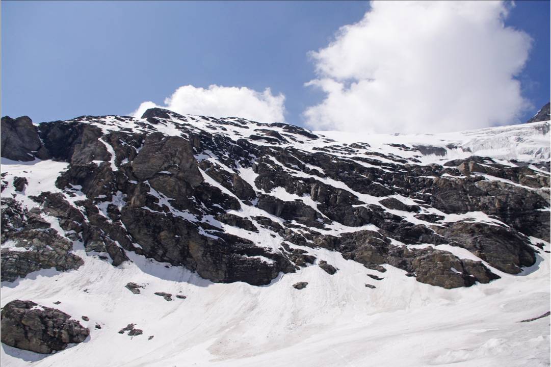 #9 Le Crux de la descente : Gros plan sur le système des barres inférieures. Par où çà passe? tapez "suivante"... Le Crux de la descente : Gros plan sur le système des barres inférieures. Par où çà passe? tapez "suivante"...